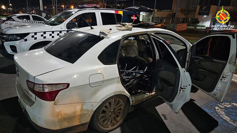 Motorista é detido pela PMDF com carro abarrotado de fios de cobre e transformadores na Asa Norte