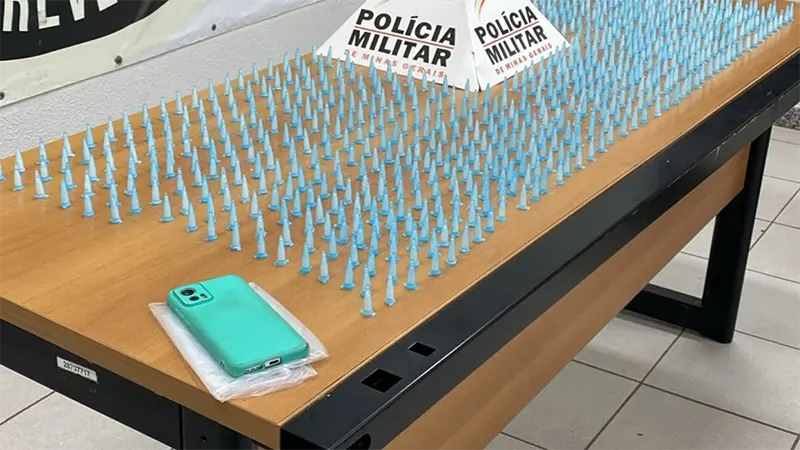 PMMG – Motorista de aplicativo é preso com quase 700 pinos de cocaína em Santa Luzia