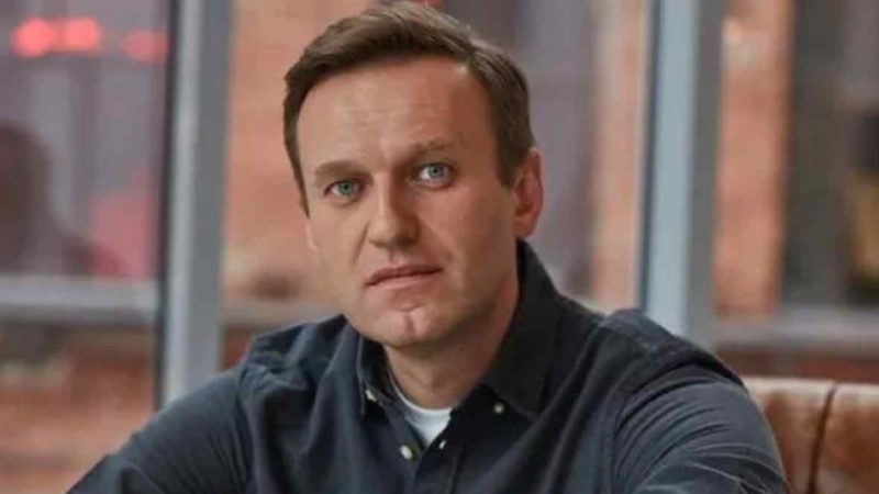 Navalni é velado na Rússia com a presença de apoiadores, após dias de impasses