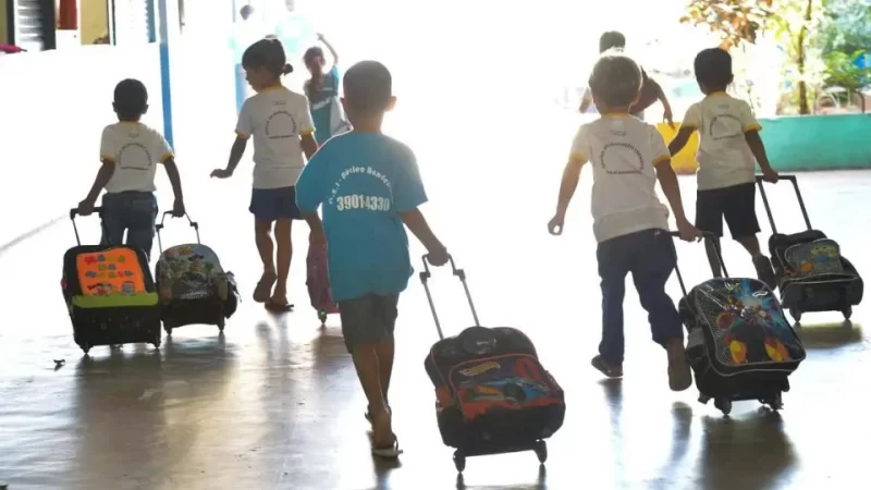 No Brasil, 33% das crianças estão sem creche, segundo o PNAD