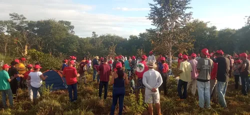 MST DF ocupa área de usina que possui dívida milionária com a União