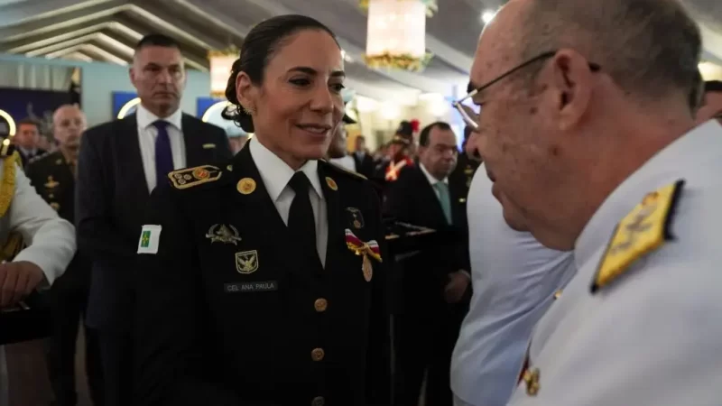 Coronel Ana Paula é homenageada na celebração dos 216 anos da Justiça Militar da União