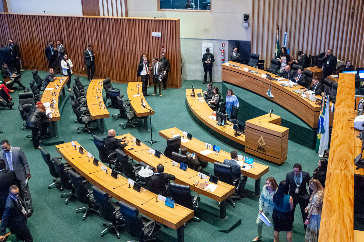 Câmara Legislativa questiona gestão da saúde no DF