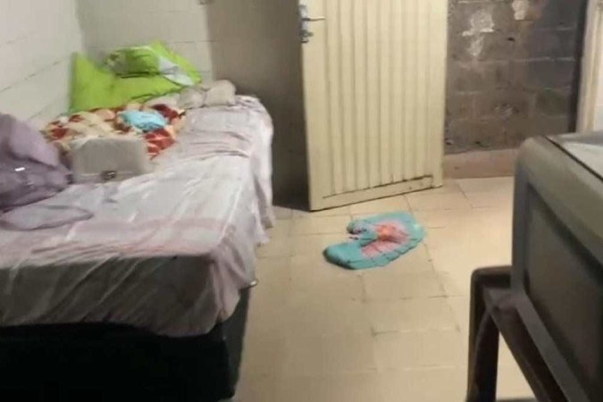 Polícia fecha casa de prostituição e prende donos que exigiam 50% do lucro