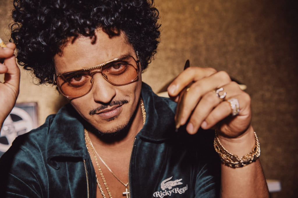 Bruno Mars confirma show em Brasília em outubro