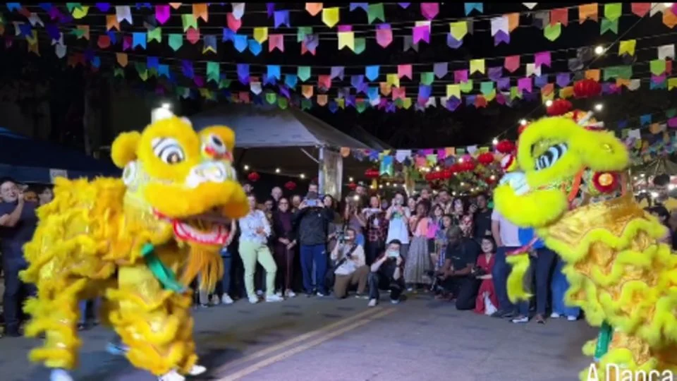 Uma festa junina chinesa no Brasil