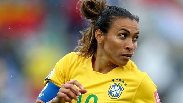 Marta defende resgatar orgulho da seleção brasileira de futebol: ‘A seleção é do povo’