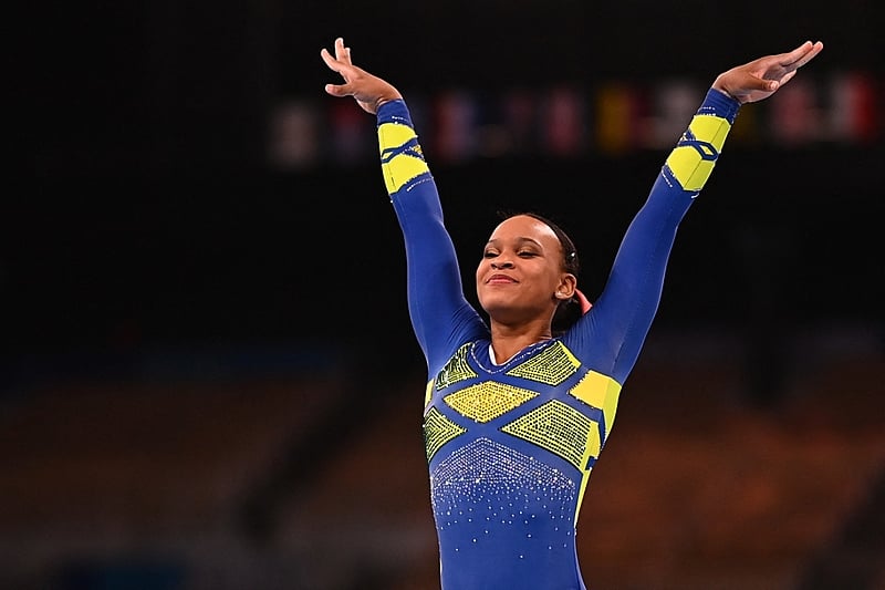 Rebeca Andrade ganha dois ouros em último torneio antes das Olimpíadas