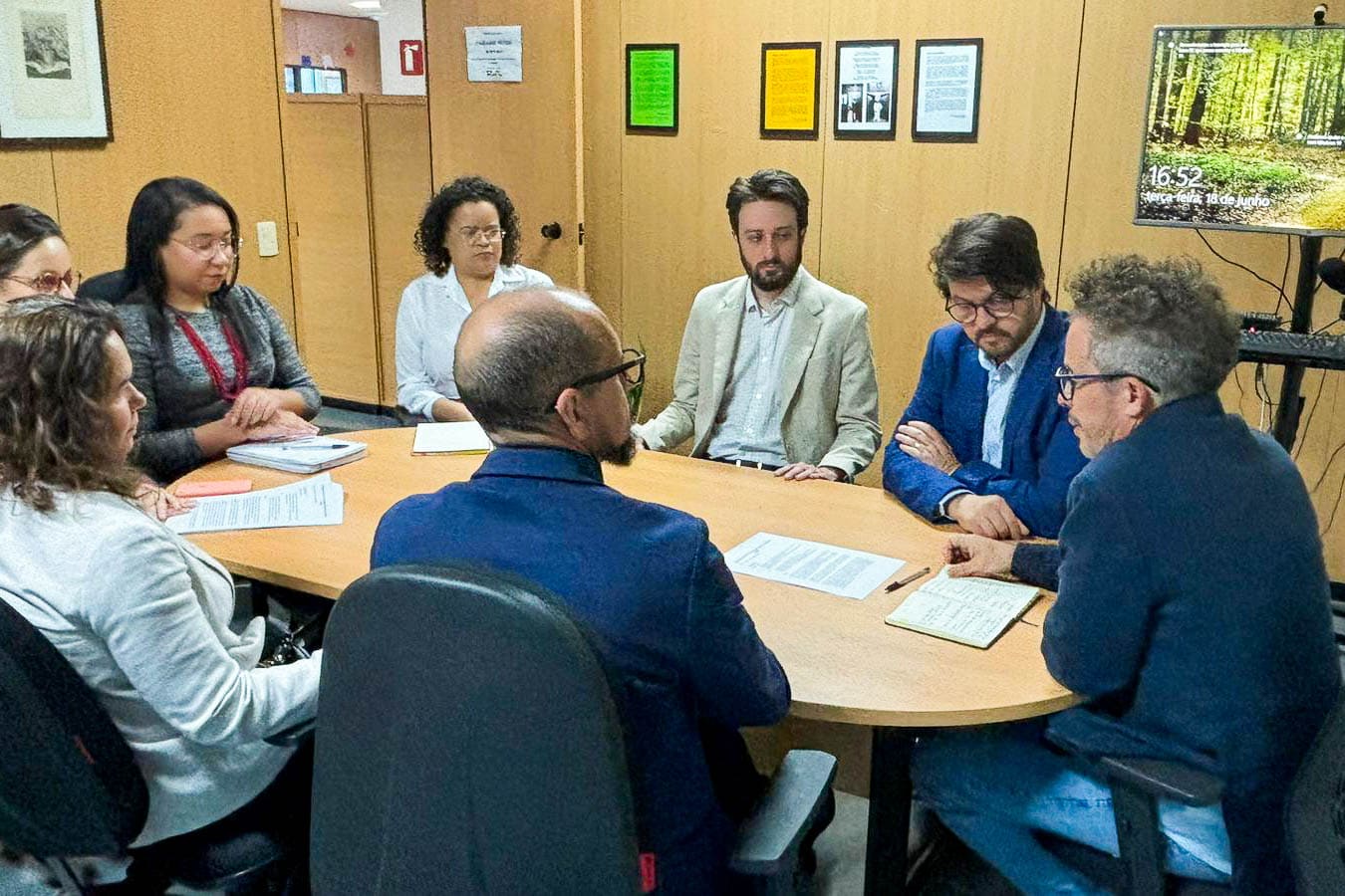 Acordo de cooperação técnica fortalecerá sistema de gestão das bibliotecas públicas do DF