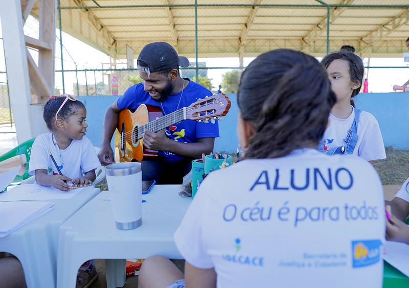 CEUs das Artes e praças dos Direitos promovem inclusão e cidadania nas comunidades