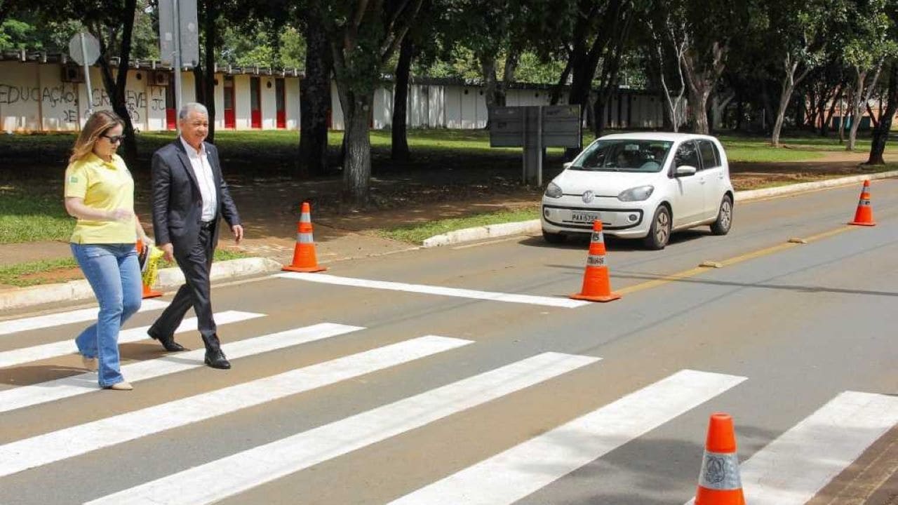 Cultura de respeito à faixa de pedestres é reconhecida como Patrimônio Imaterial do DF