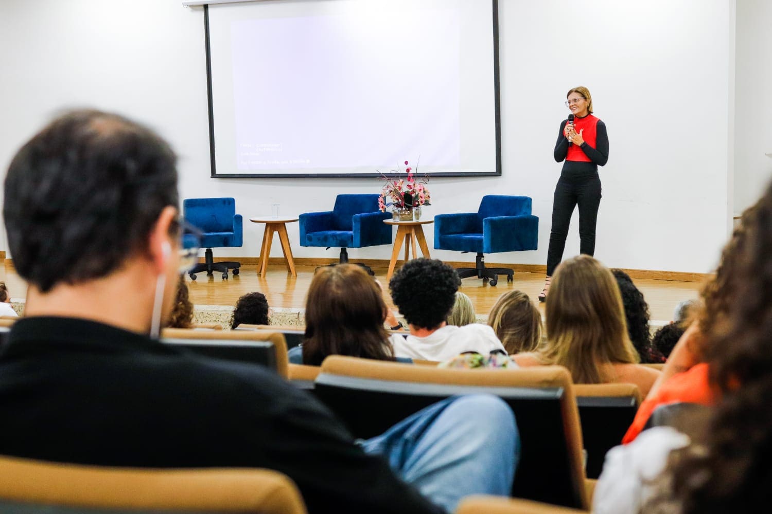 Qualificação contínua vai aprimorar o atendimento a mulheres no DF