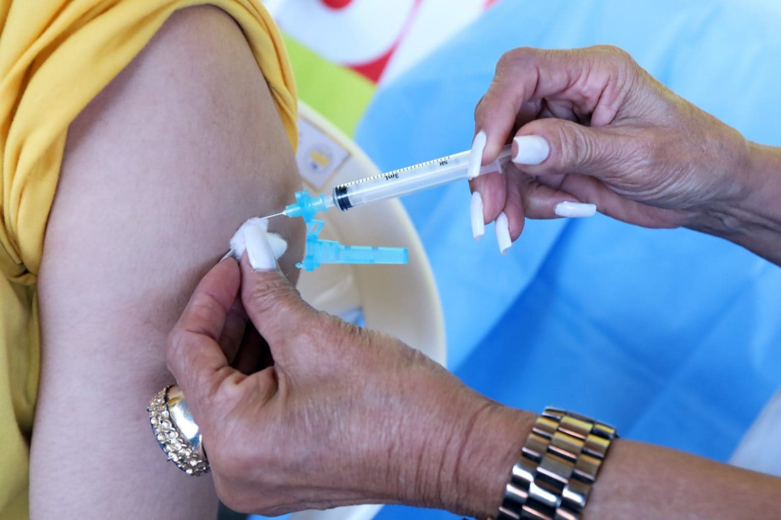 Vacina contra o HPV para pessoas de 15 a 45 anos que tomam PrEP está disponível