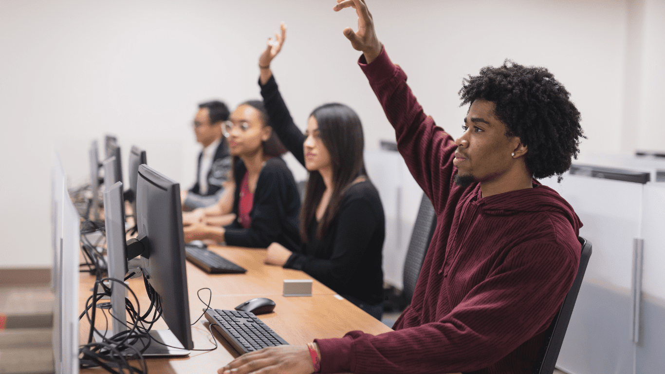 Inscrições para cursos de inclusão digital em Planaltina são abertas