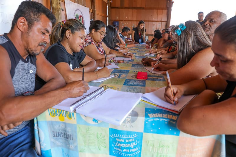 Programa do GDF leva educadores a regiões remotas para erradicar o analfabetismo