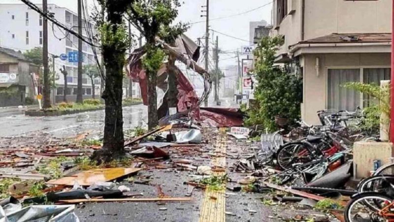 Tufão Shanshan atinge o Japão e governo pede retirada de 4 milhões de pessoas