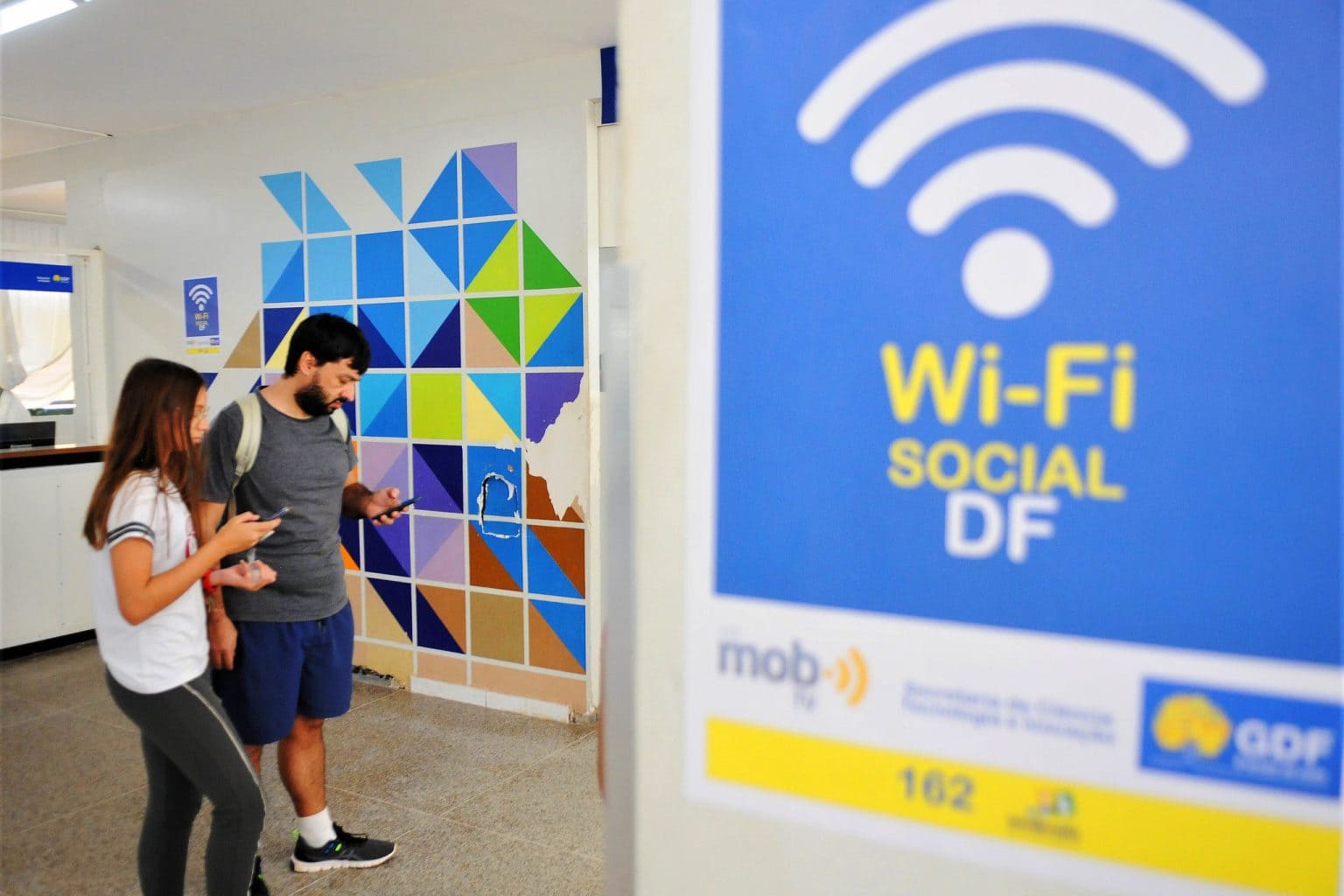 Segundo no país em população conectada, DF tem mais de 100 pontos de wi-fi gratuito