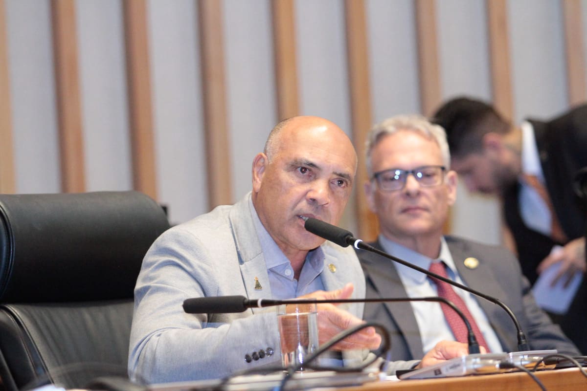 Deputado Wellington Luiz Propõe Campanha “Salve uma Criança” para Combate à Violência Sexual no DF