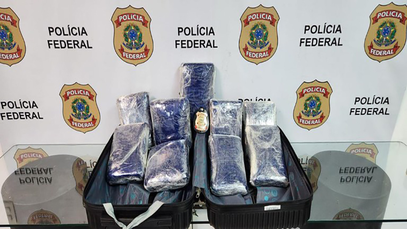 PF prende dois homens com 12kg de maconha no Galeão/RJ