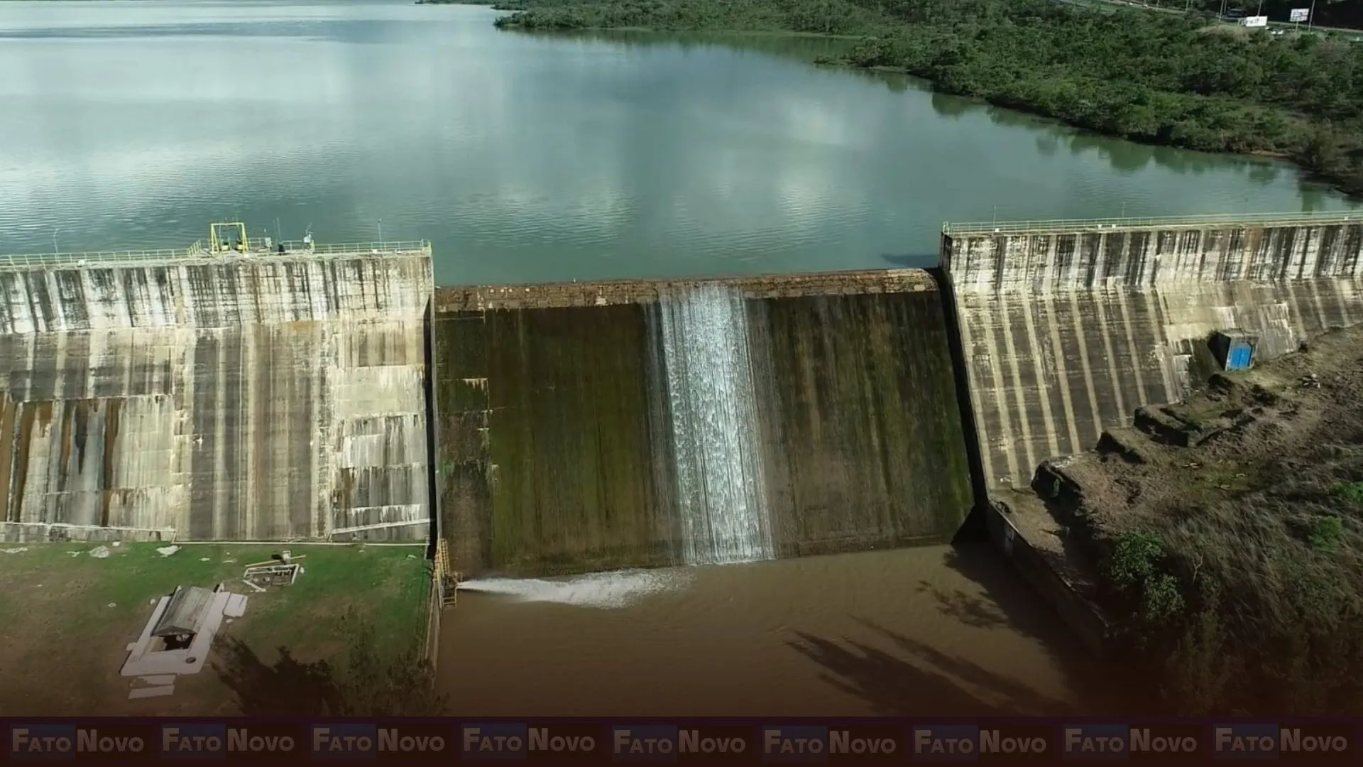 Barragem do Descoberto está cheia e verte mais cedo