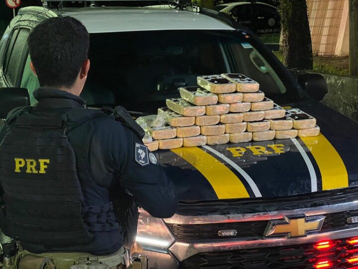 Motorista é preso transportando aproximadamente 30 quilos cocaína na Dutra