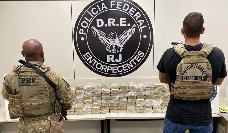 PRF e PF apreendem mais de 100 quilos de pasta base de cocaína no RJ