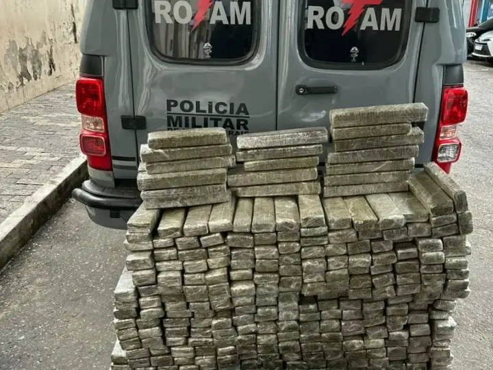 Pitangui/MG – Operação da ROTAM apreende 262 barras de maconha