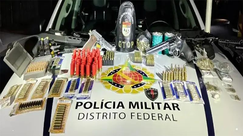 PMDF prende dupla com armas, munições e entorpecentes no Itapoã